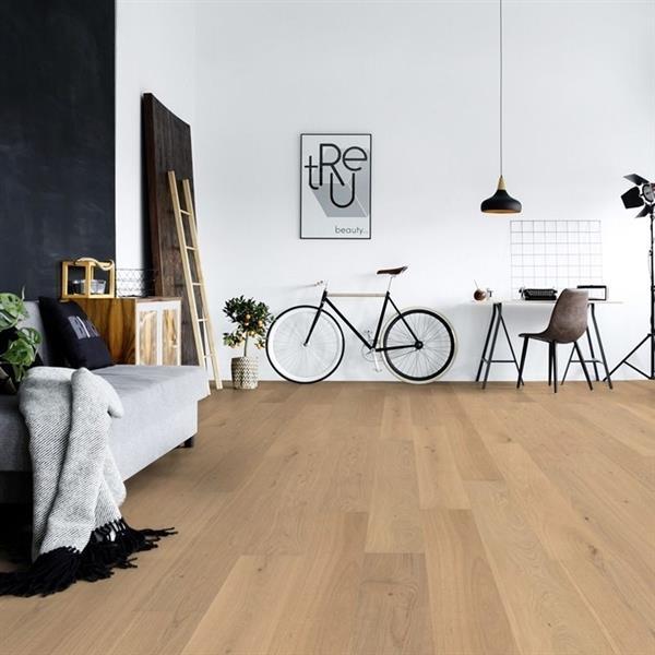 Parkett Boston Landhausdiele Eiche leicht astig gebürstet geölt - Rohoptik Thede & Witte 