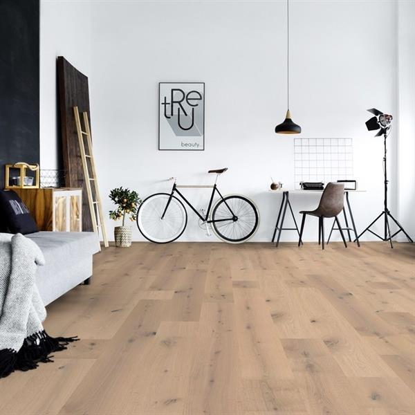 Parkett Boston Landhausdiele Eiche XL astig gebürstet weiß geölt Thede & Witte 