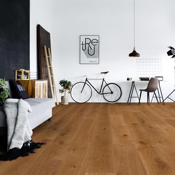 Parkett Boston Landhaus Breitdiele Eiche XL astig geölt - tief gebürstet Thede & Witte 